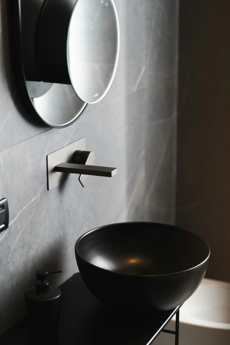 8 Black Bathroom Ideas That Read Rich, Not Like a Cave